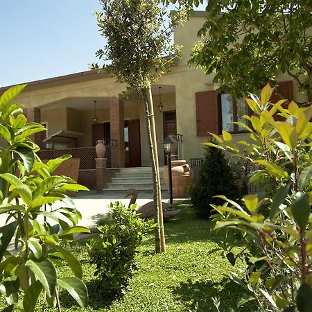Le Camere Di Nonna Mara Montescudaio Ruang foto