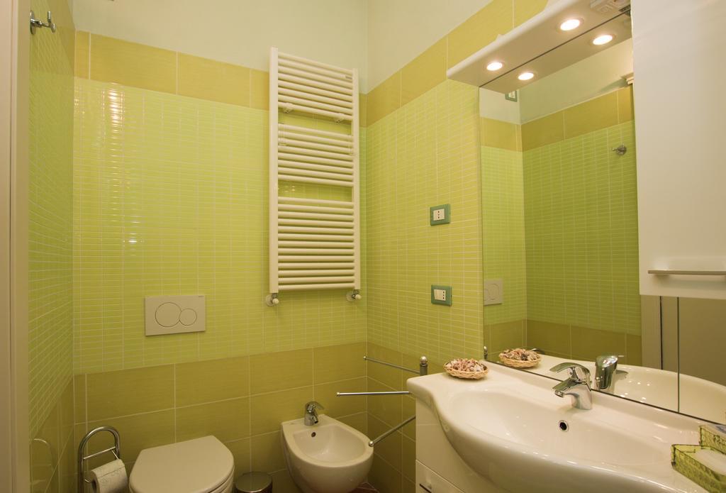Le Camere Di Nonna Mara Montescudaio Ruang foto